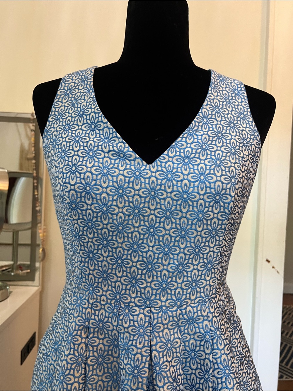 Banana Republic Blue White Fit & Flare Jacquard Dress Size 4 Sleeveless - Picture 7 of 14